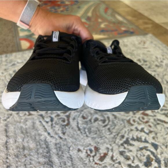 Men's Under Armour Surge 4 Running Shoes Size 10.5 Black / Anthracite / White - Picture 8 of 10